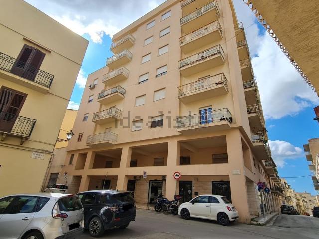 Appartamento in vendita di 130 m² in Via IV Novembre