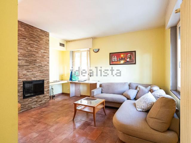 Appartamento in vendita di 130 m² in Via IV Novembre, 9