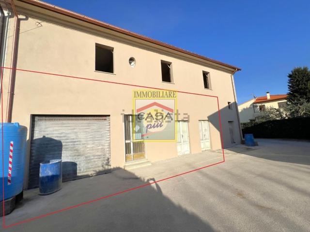 Appartamento in vendita di 130 m² in Via Ivan Rocchi Ovest
