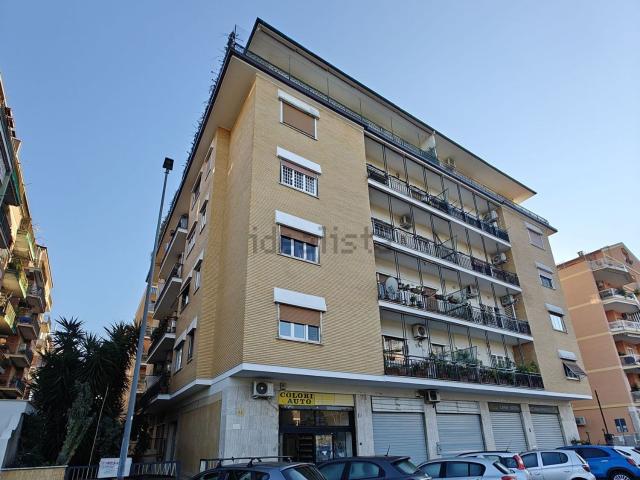 Appartamento in vendita di 130 m² in Via Jacopo Sannazzaro, 82
