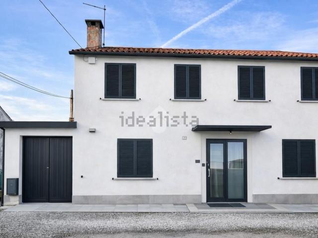 Appartamento in vendita di 130 m² in Via Ongarie, 17