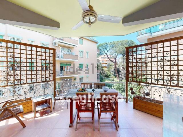 Appartamento in vendita di 130 m² in Via Latina, 69