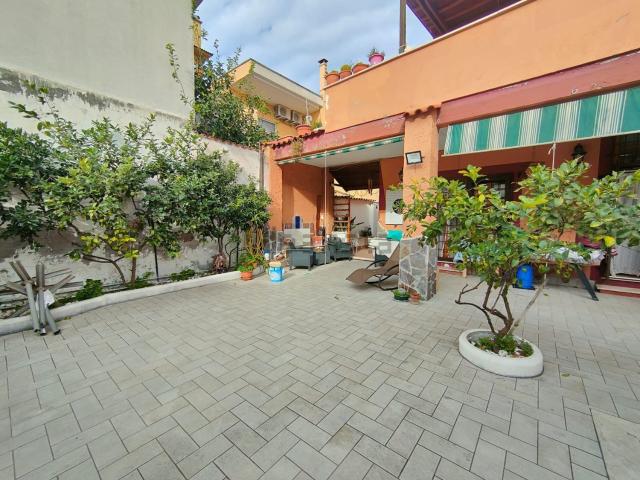 Appartamento in vendita di 130 m² in Via La Spezia