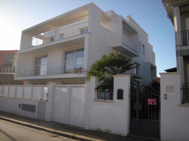 Appartamento in vendita di 130 m² in Via la Vallèe