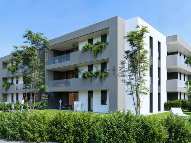 Appartamento in vendita di 130 m² in Via Leone Marzolla