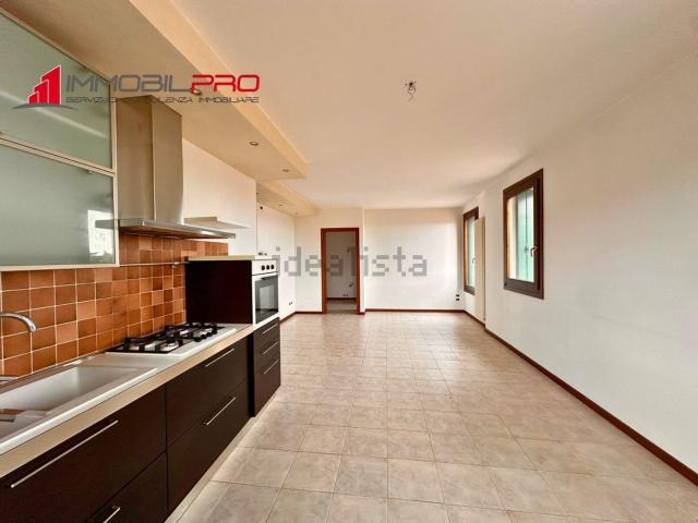 Appartamento in vendita di 130 m² in Via Lesina, 5