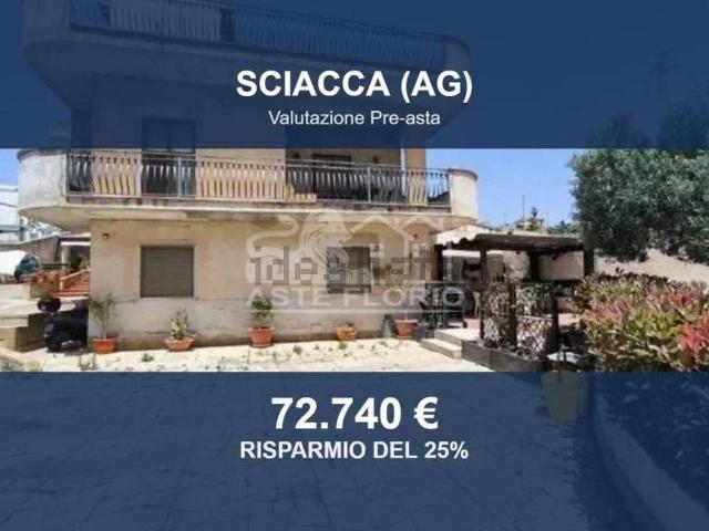 Appartamento in vendita di 130 m² in Via Lioni, 13