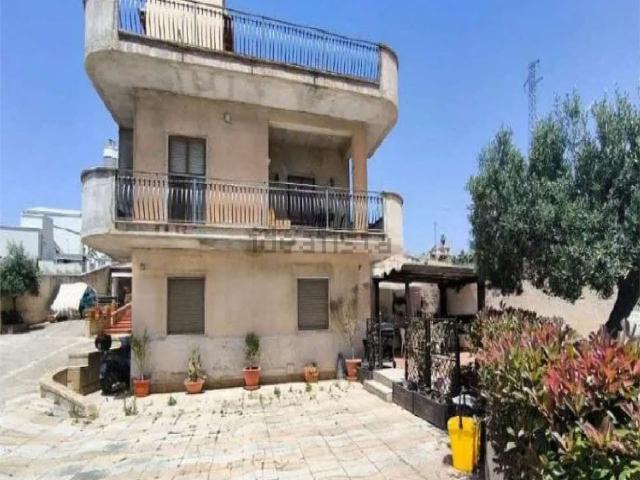 Appartamento in vendita di 130 m² in Via Lioni, 13