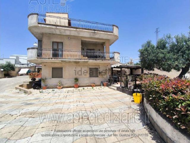 Appartamento in vendita di 130 m² in Via Lioni, 13
