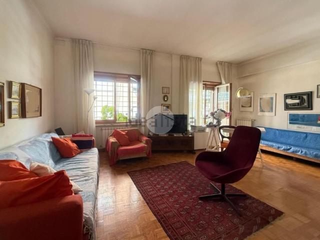 Appartamento in vendita di 130 m² in Via Luciano Zuccoli, 51