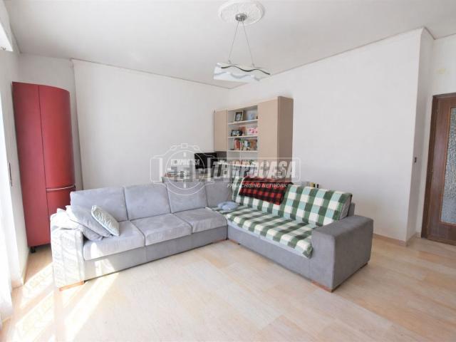 Appartamento in vendita di 130 m² in Via Ludovico Ariosto, 35