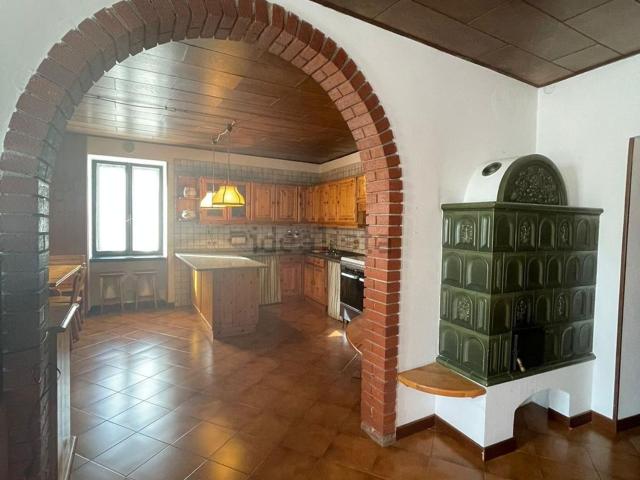 Appartamento in vendita di 130 m² in Via Lugo, 8