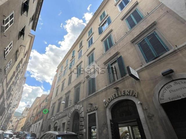 Appartamento in vendita di 130 m² in Via Luigi Cadorna, 33
