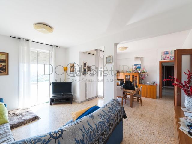 Appartamento in vendita di 130 m² in Via Luigi Angrisani, 9