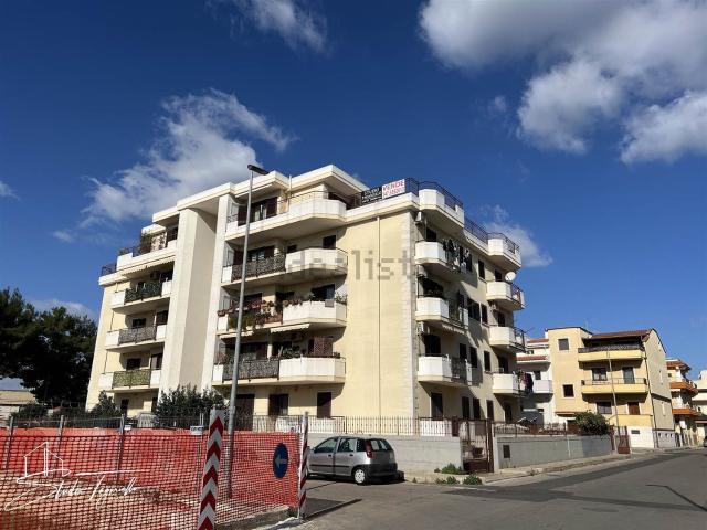 Appartamento in vendita di 130 m² in Via Luigi Settembrini, 22