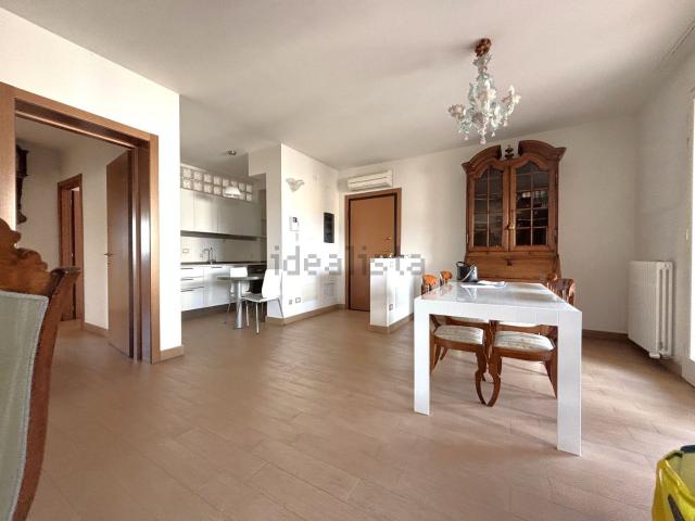 Appartamento in vendita di 130 m² in Via Lungo l&apos Affrico