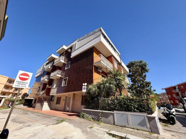 Appartamento in vendita di 130 m² in Via Lupo Protospata, 78