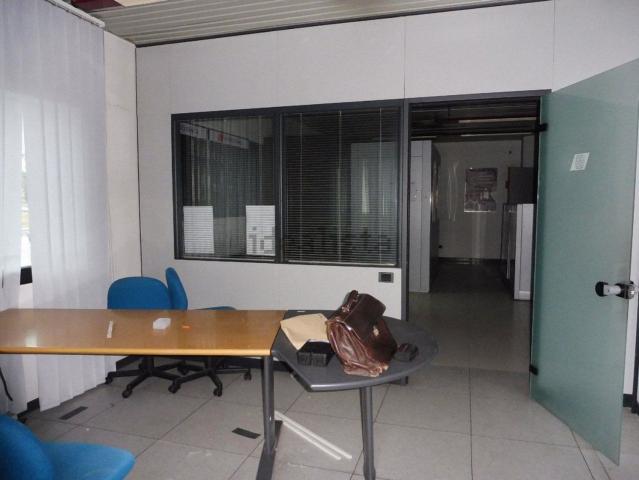 Appartamento in vendita di 130 m² in Via Moirans En Montaigne, 25