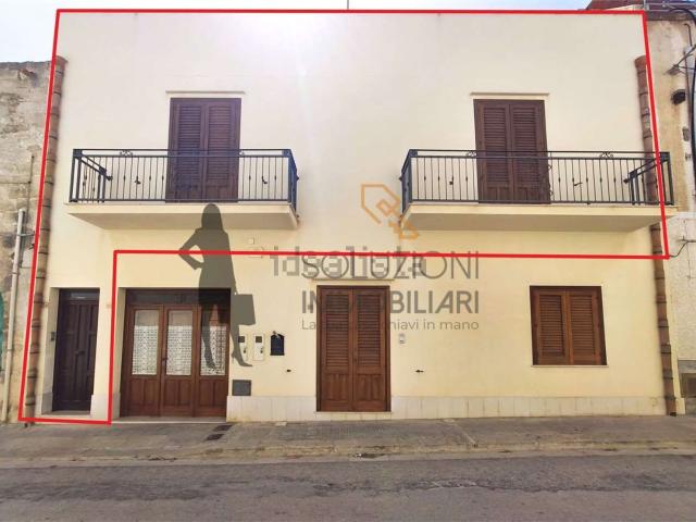 Appartamento in vendita di 130 m² in Via Mondello, 24