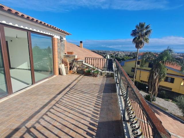 Appartamento in vendita di 130 m² in Via Monte San Biagio