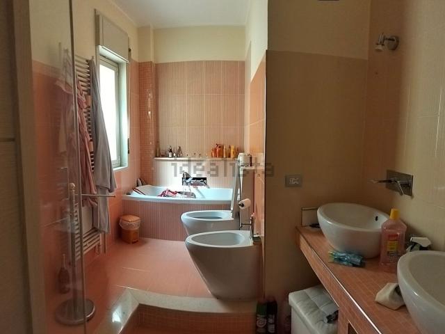 Appartamento in vendita di 130 m² in Via Monte Rosa, 1