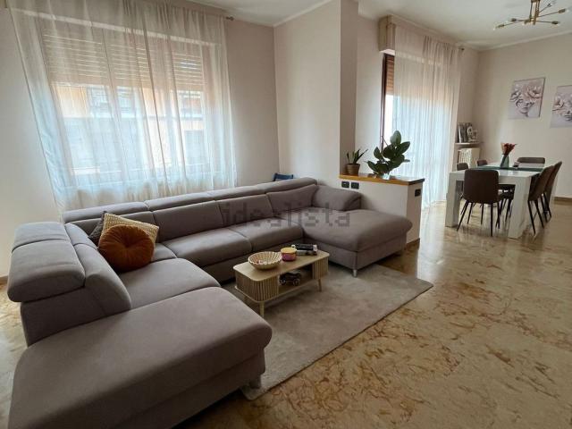 Appartamento in vendita di 130 m² in Via Montegrappa, 15
