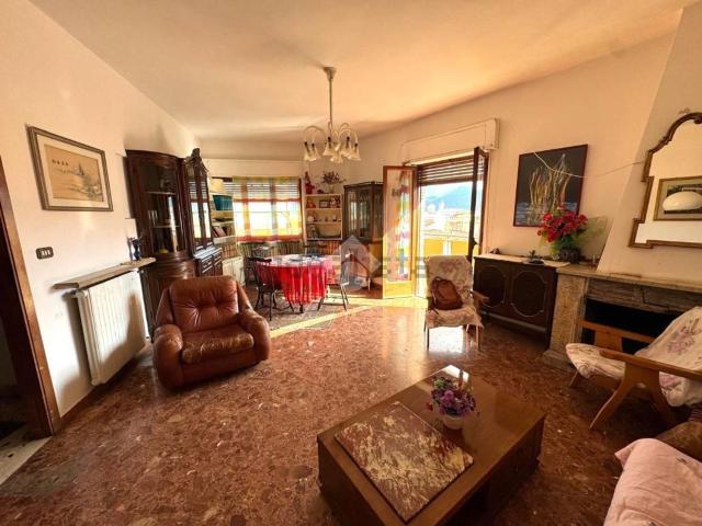Appartamento in vendita di 130 m² in Via Montello, 11