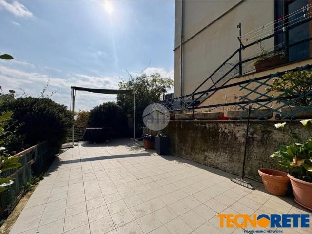 Appartamento in vendita di 130 m² in Via Montepertico, 96