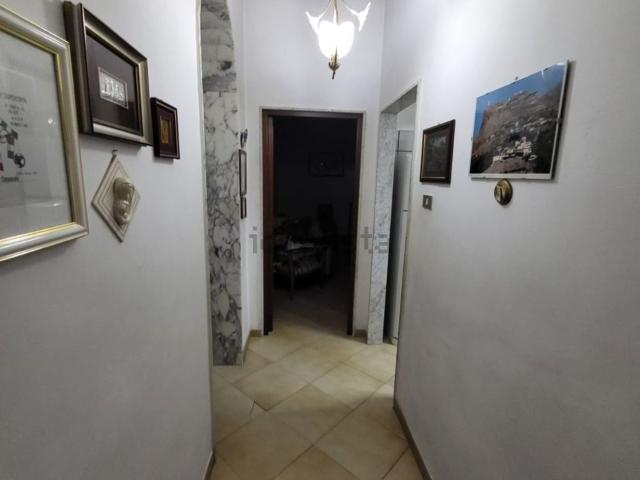 Appartamento in vendita di 130 m² in Via Monticelli