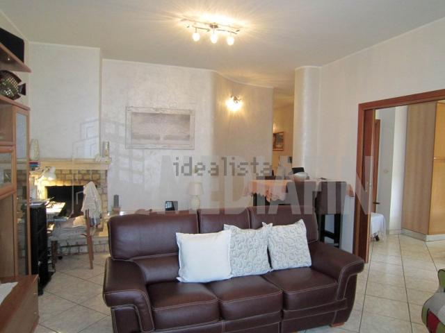 Appartamento in vendita di 130 m² in Via Madre Isabella de Rosis, 30