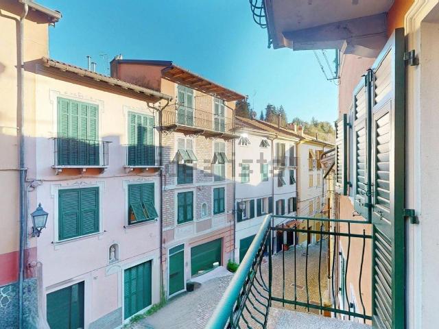 Appartamento in vendita di 130 m² in Via Magioncalda, 15