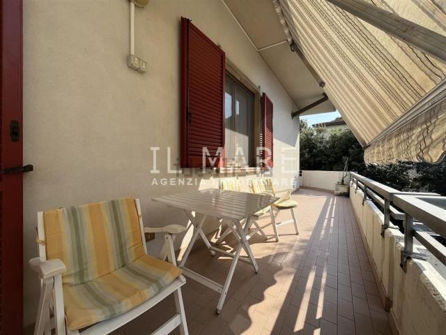 Appartamento in vendita di 130 m² in Via Magliano, 54100