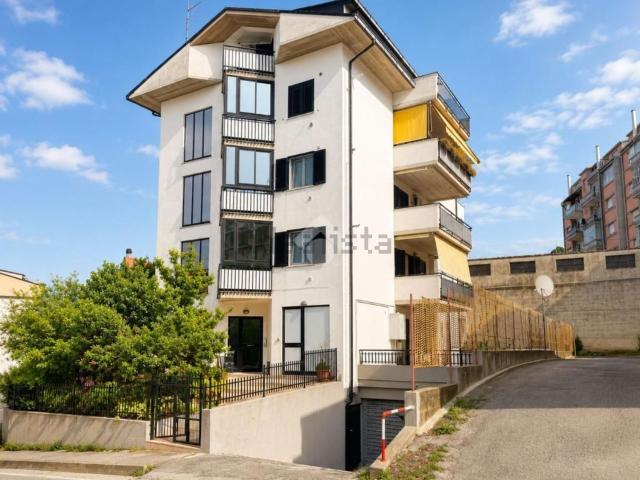Appartamento in vendita di 130 m² in Via Mancinello, 10