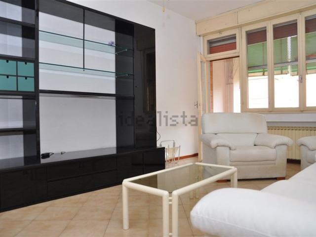 Appartamento in vendita di 130 m² in Via Mario Azzi, 24