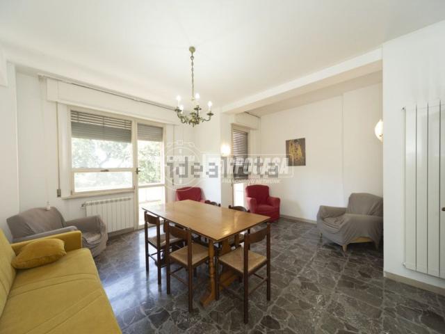 Appartamento in vendita di 130 m² in Via Maria Bonaparte Valentini, 47