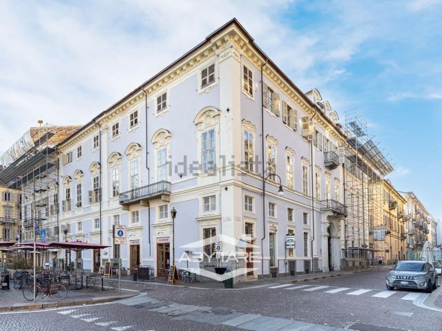 Appartamento in vendita di 130 m² in Via Maria Vittoria, 26