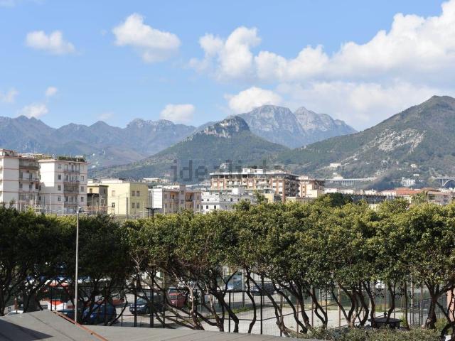 Appartamento in vendita di 130 m² in Via Marietta Gaudiosi Attrice, 6