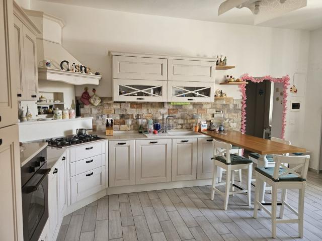 Appartamento in vendita di 130 m² in Via Martellini