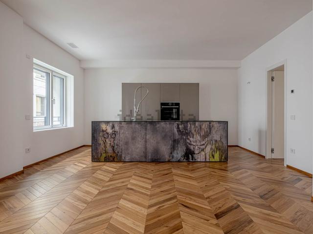 Appartamento in vendita di 130 m² in Via Martiri della Libertà