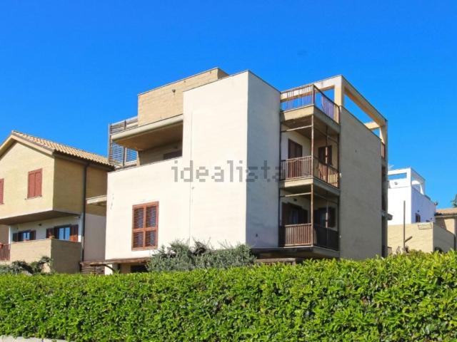 Appartamento in vendita di 130 m² in Via Martiri delle Foibe, 10