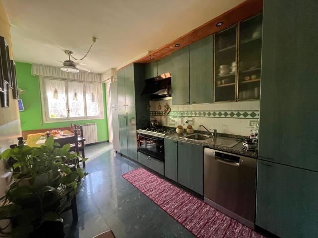 Appartamento in vendita di 130 m² in Via Massa