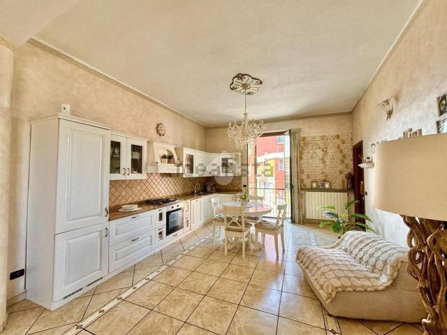 Appartamento in vendita di 130 m² in Via Melchiorre Langhi, 25