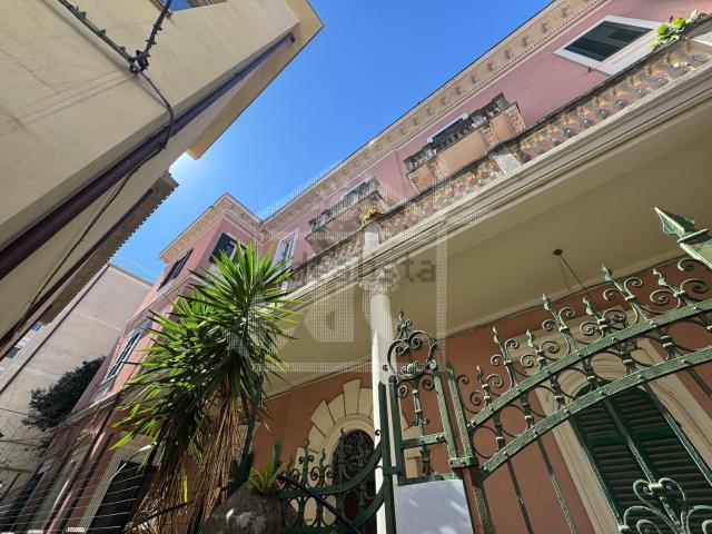 Appartamento in vendita di 130 m² in Via Messina