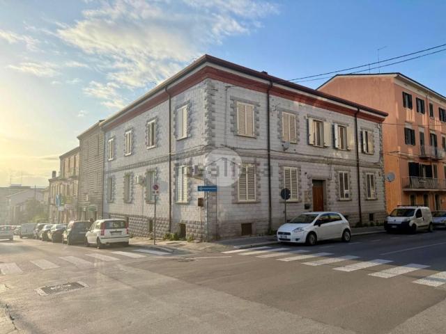 Appartamento in vendita di 130 m² in Via Milano, 11