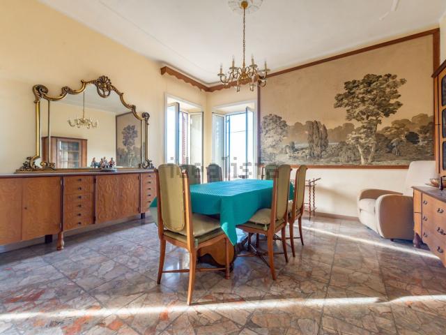 Appartamento in vendita di 130 m² in Via N. Costa, 2