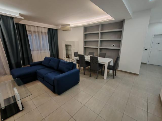 Appartamento in vendita di 130 m² in Via Napoli