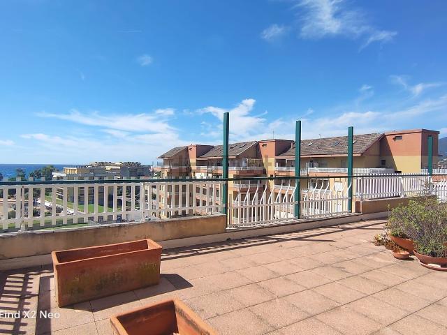Appartamento in vendita di 130 m² in Via Nervia, 52