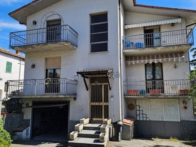 Appartamento in vendita di 130 m² in Via niviano, 18