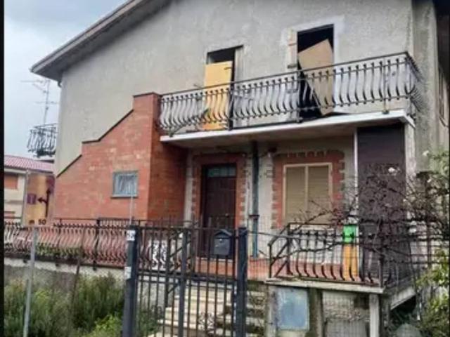 Appartamento in vendita di 130 m² in Via San Benedetto