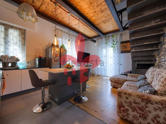 Appartamento in vendita di 130 m² in Via San Biagio a Petriolo
